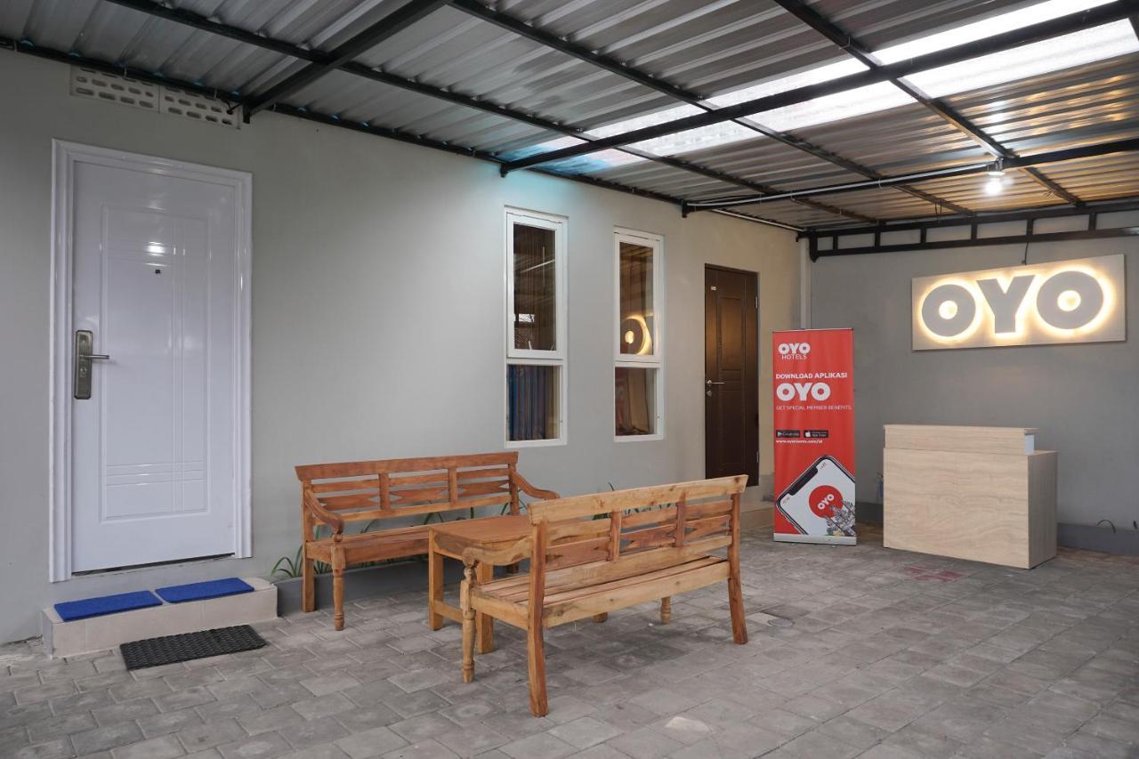 Melati Super Oyo 90033 Dehome Family מראה חיצוני תמונה