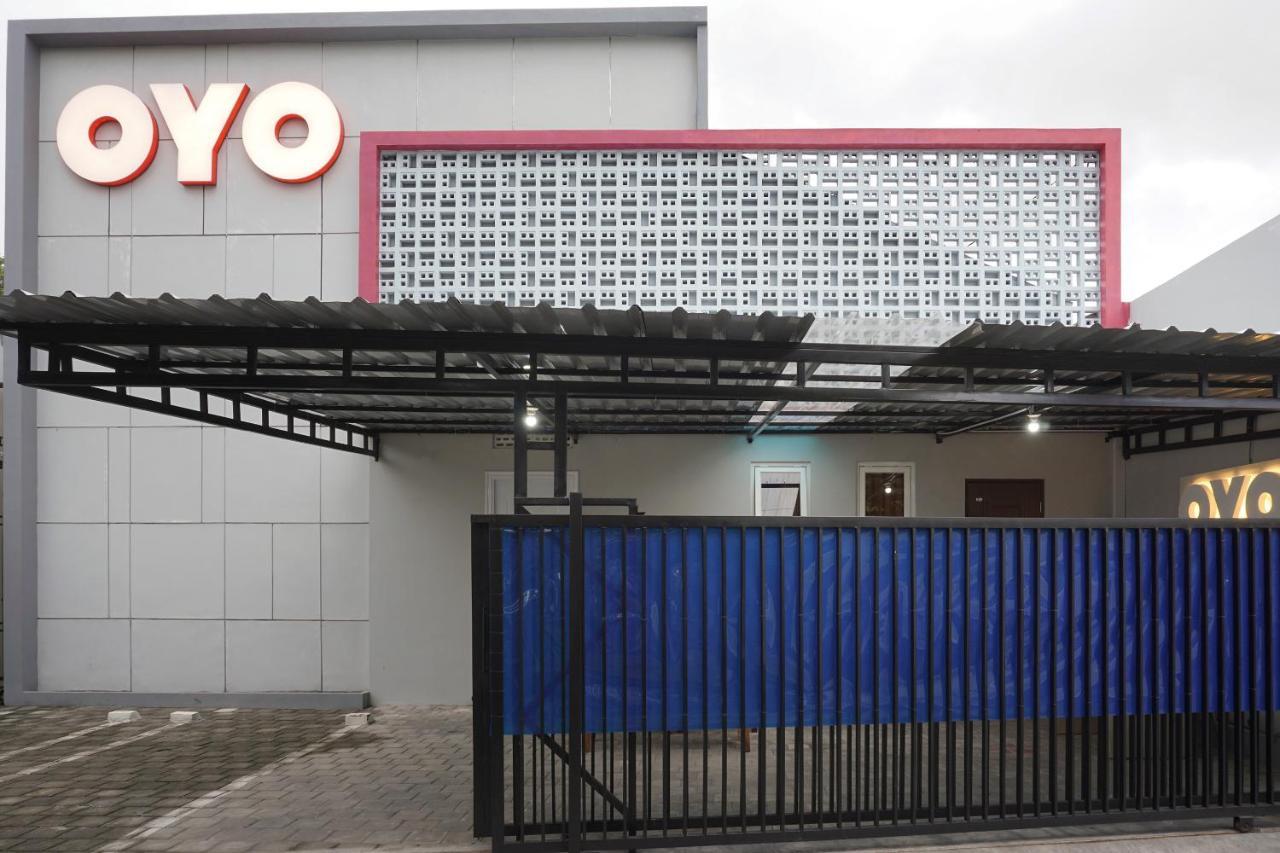 Melati Super Oyo 90033 Dehome Family מראה חיצוני תמונה