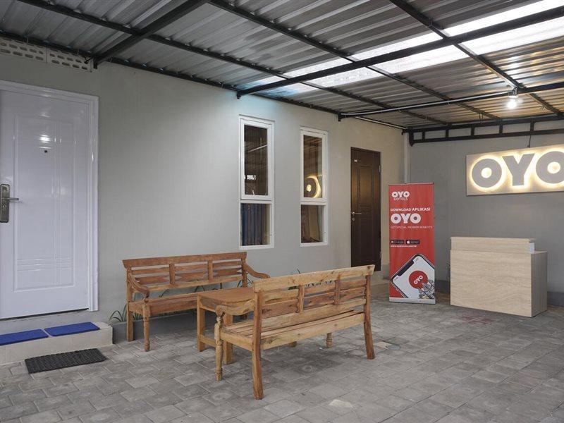 Melati Super Oyo 90033 Dehome Family מראה חיצוני תמונה